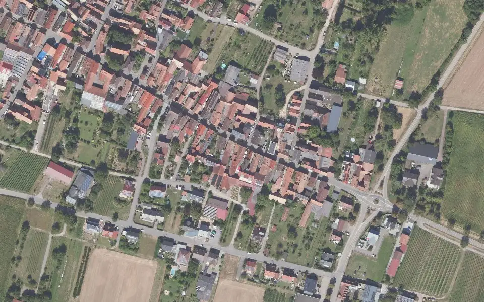 Luftbild der Umgebung von Weingut Junghof in Heuchelheim-Klingen