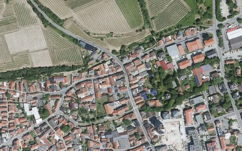 Luftbild der Umgebung von Weingut Kratz in Osthofen