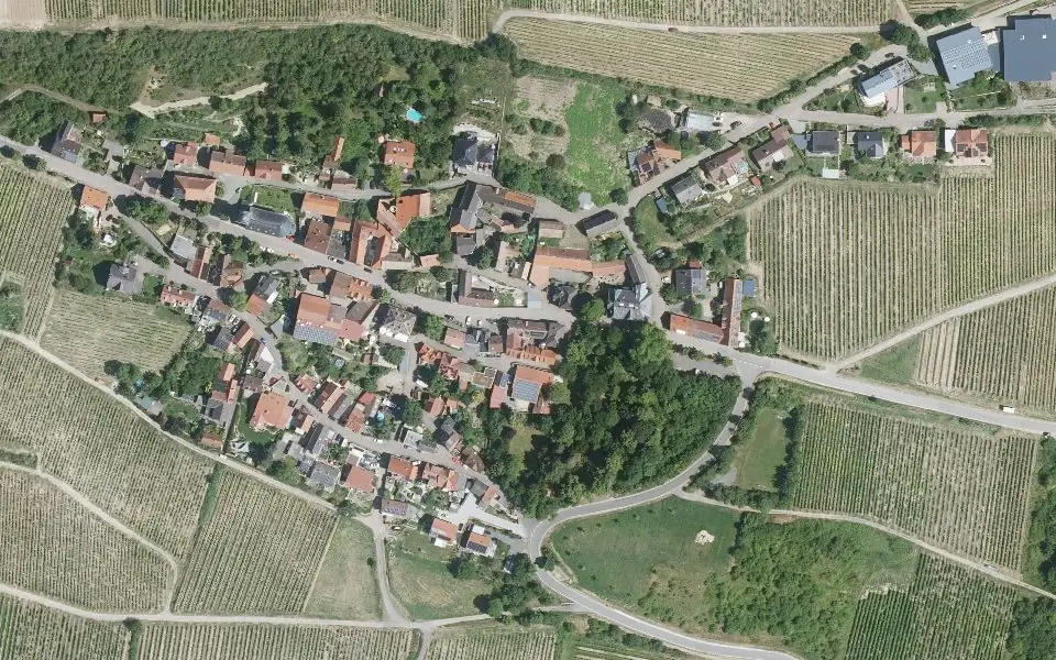 Luftbild der Umgebung von Weingut Krauß in Zellertal
